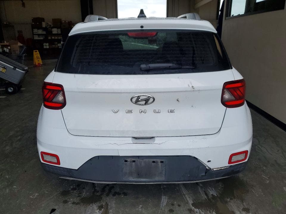 2020 HYUNDAI VENUE SEL SEL 6