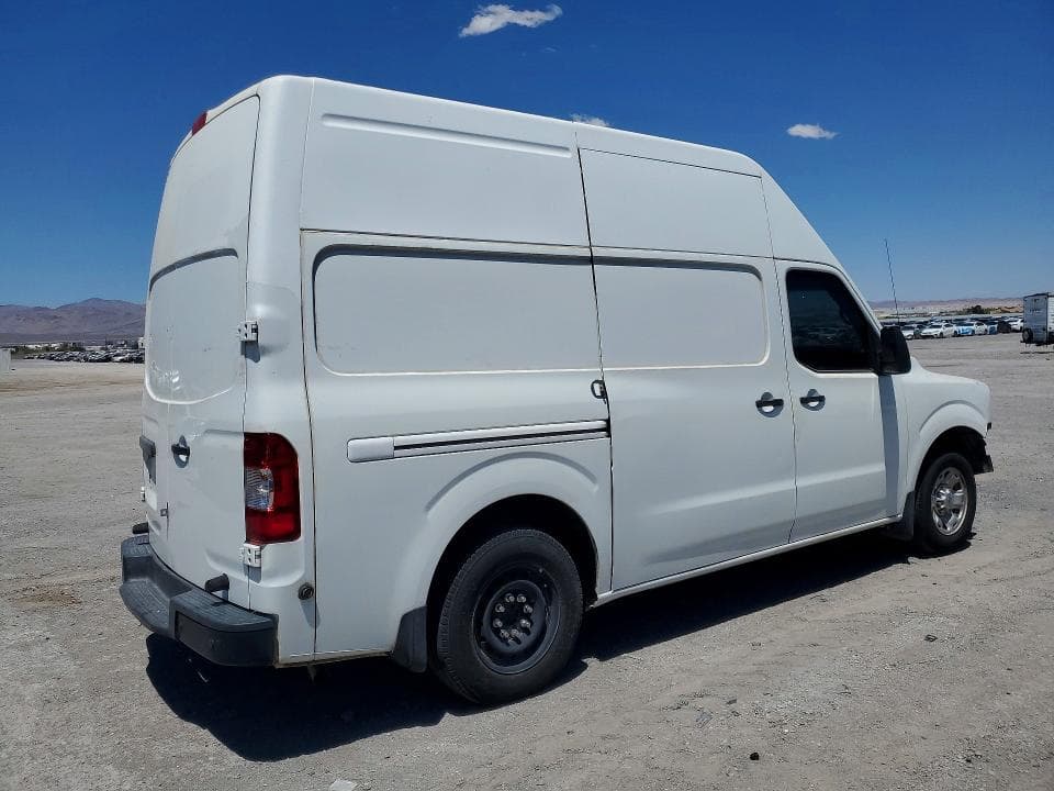 2018 NISSAN NV 2500 HD SV 3