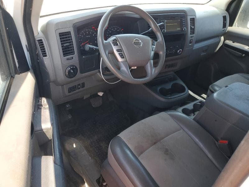 2018 NISSAN NV 2500 HD SV 8