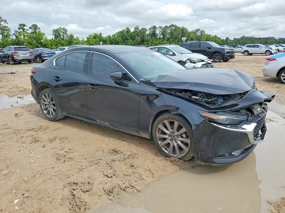2019 MAZDA 3 PREMIUM 4