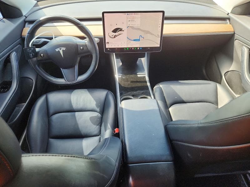 2018 TESLA MODEL 3 8