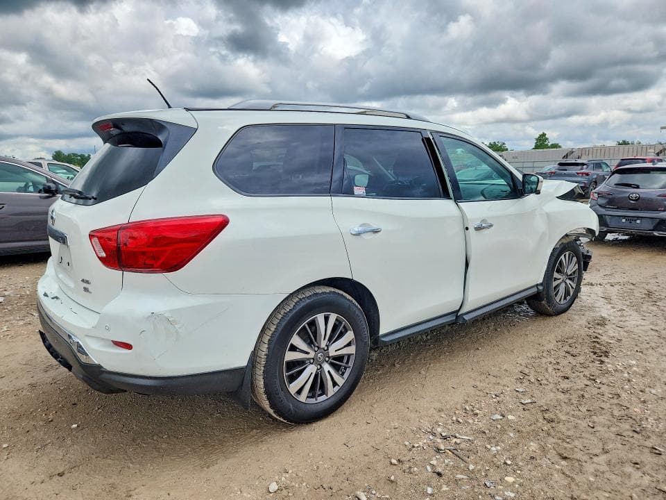 2017 NISSAN PATHFINDER SL 3