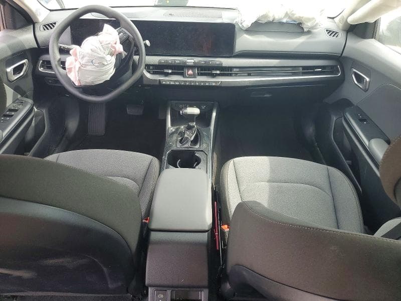 2025 KIA K4 LXS 8