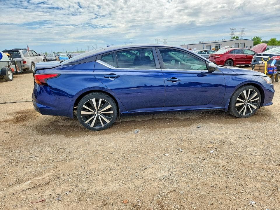 2022 NISSAN ALTIMA SR SR 3