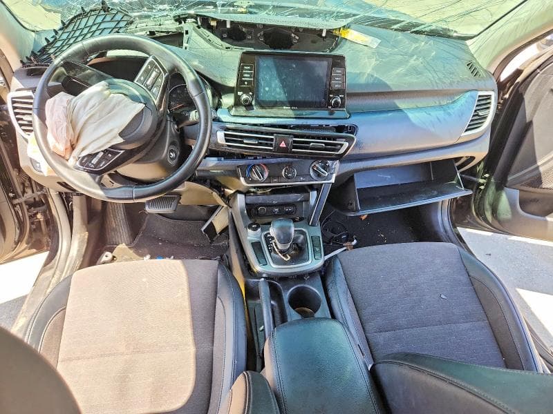 2021 KIA SELTOS S S 8