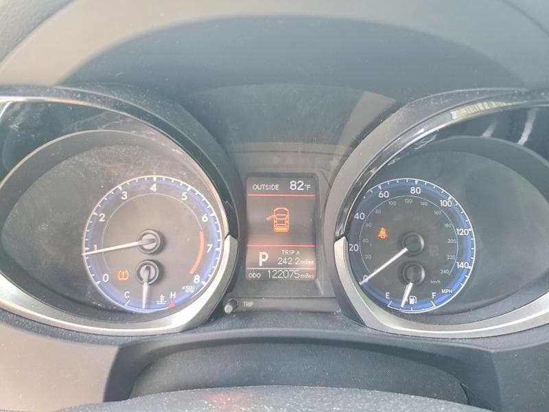 2016 TOYOTA COROLLA S PLUS 9