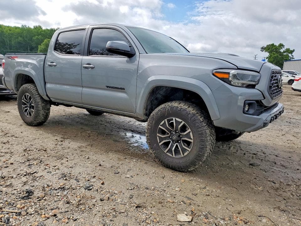 2020 TOYOTA TACOMA TRD SPORT 4