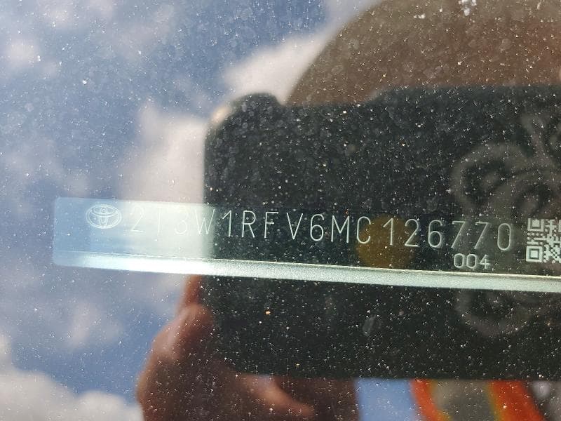 2021 TOYOTA RAV4 XLE 13