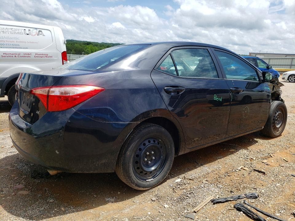 2018 TOYOTA COROLLA LE 3