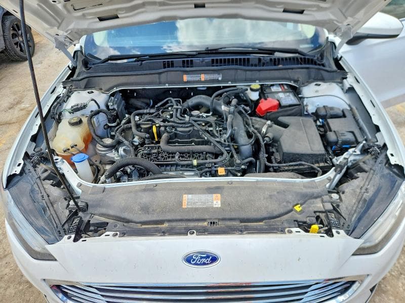 2020 FORD FUSION SE 11