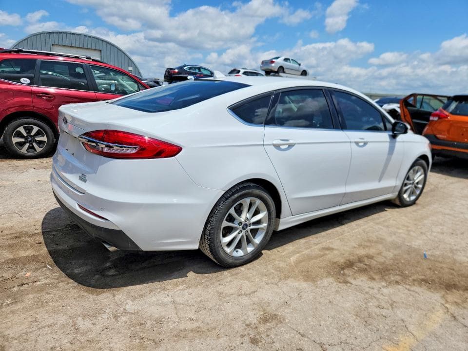2020 FORD FUSION SE 3