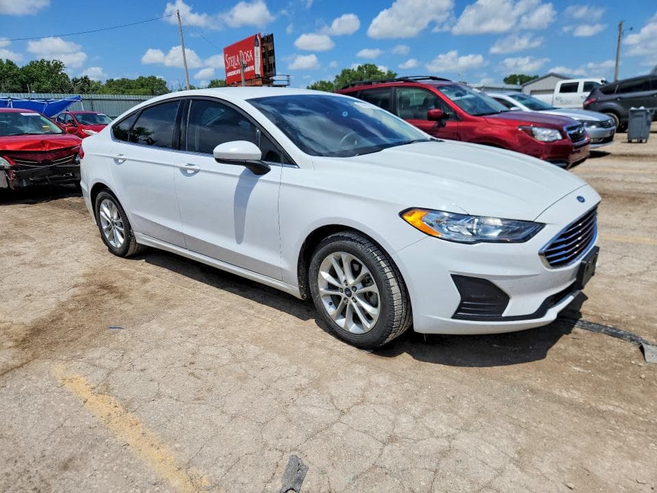 2020 FORD FUSION SE 4