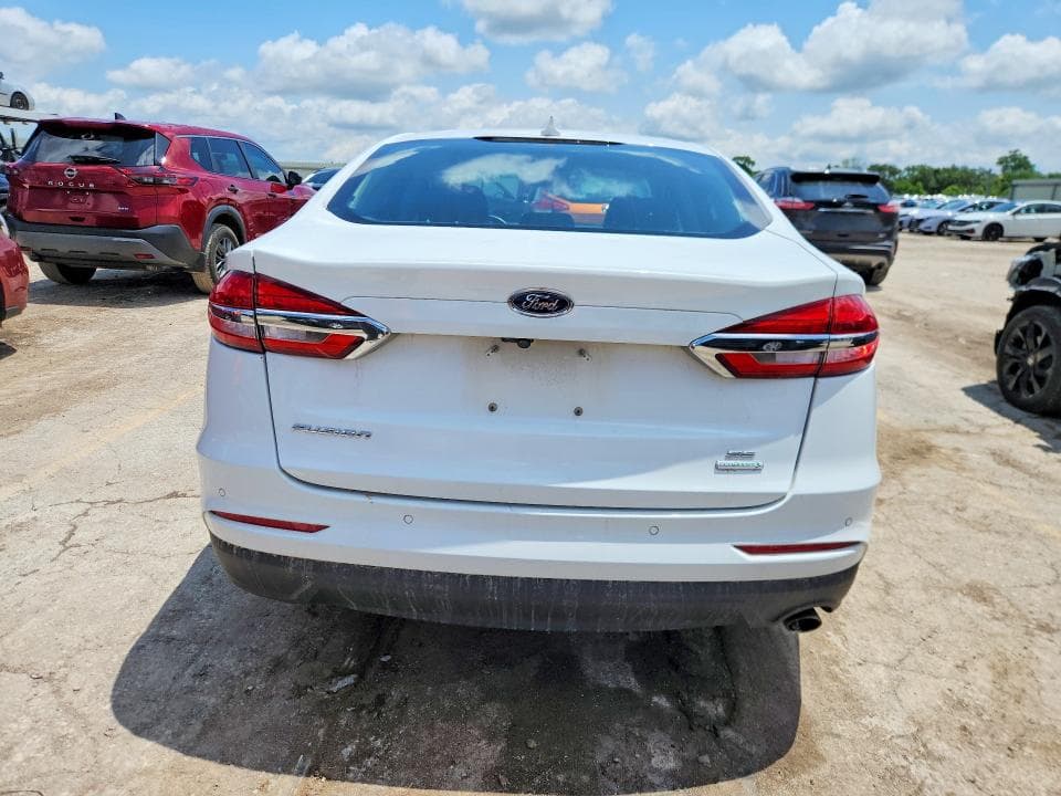 2020 FORD FUSION SE 6