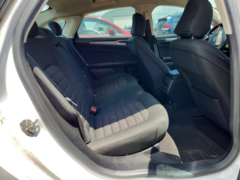 2020 FORD FUSION SE 10