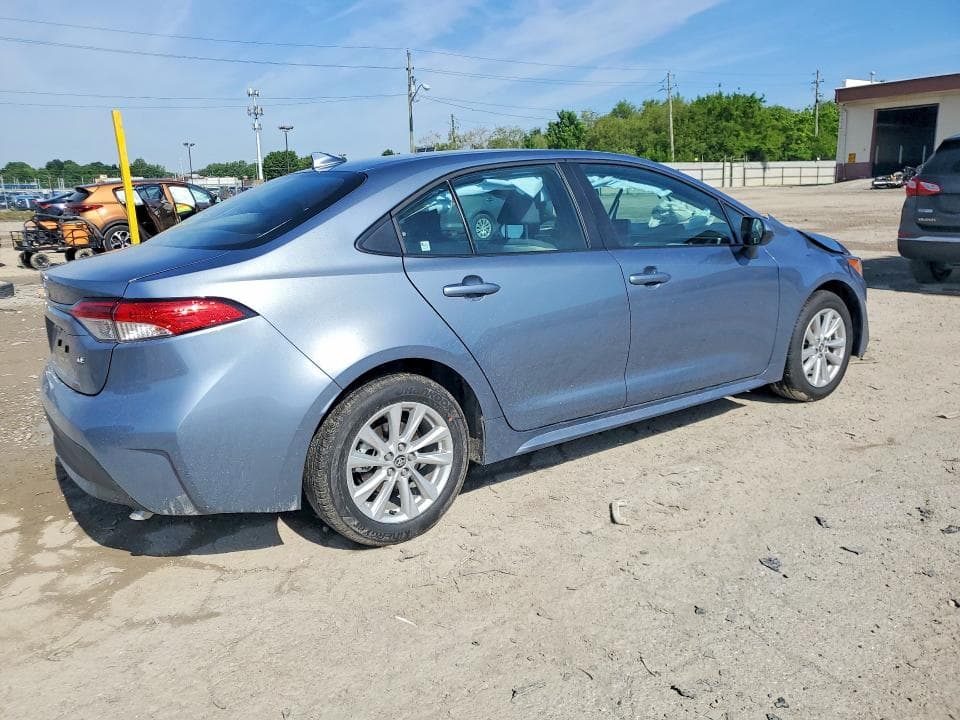 2026 TOYOTA COROLLA LE 3