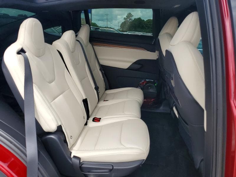 2025 TESLA MODEL X 10
