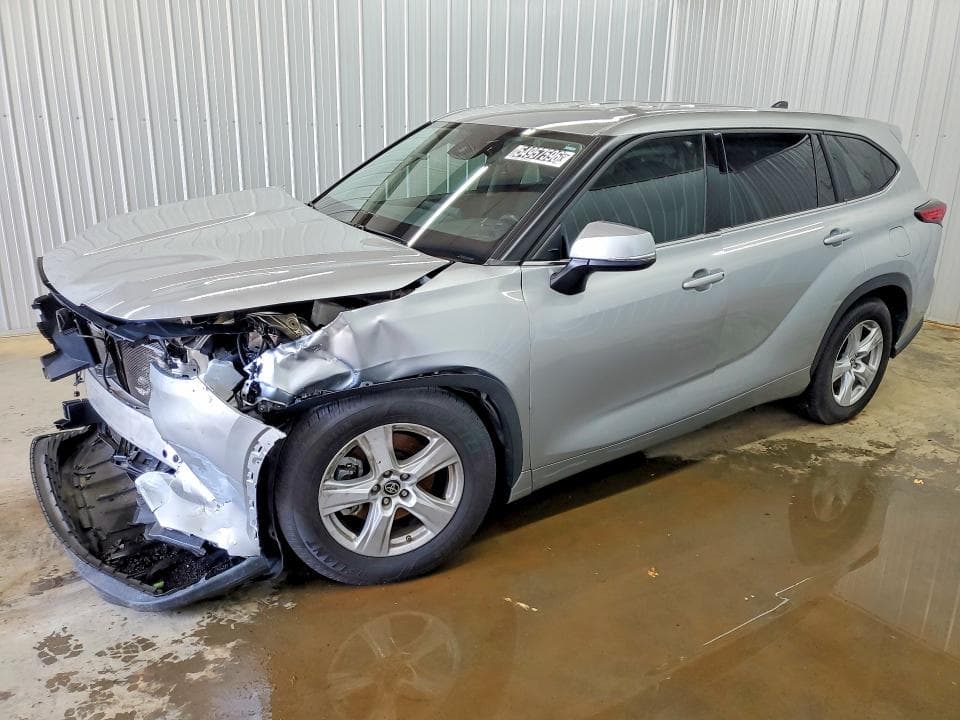 2022 TOYOTA HIGHLANDER LE - 1