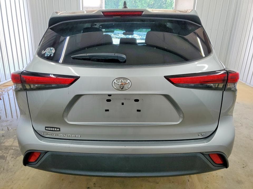 2022 TOYOTA HIGHLANDER LE 6