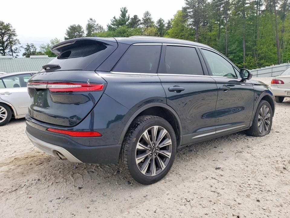 2021 LINCOLN CORSAIR RESERVE 3