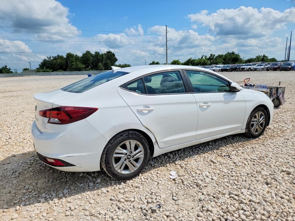 2020 HYUNDAI ELANTRA SEL SEL 3