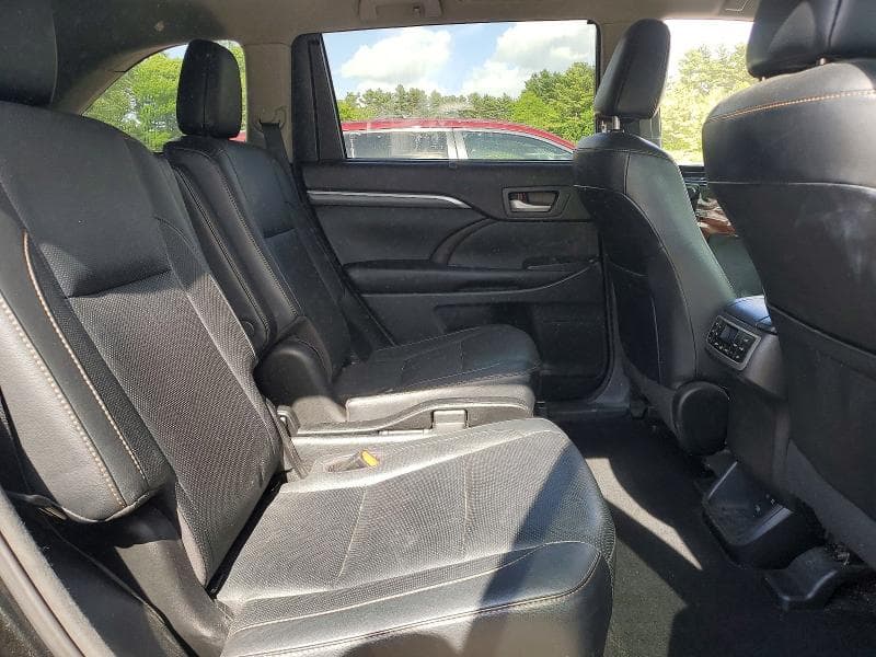 2018 TOYOTA HIGHLANDER LIMITED PLATINUM LIMITED PLATINUM 11
