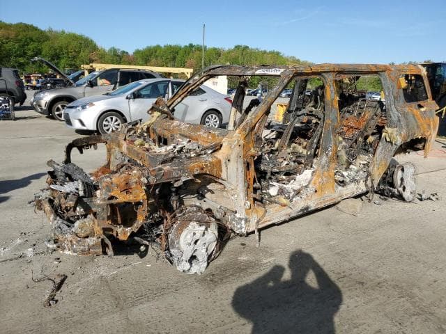 2023 RIVIAN R1S ADVENTURE - 1