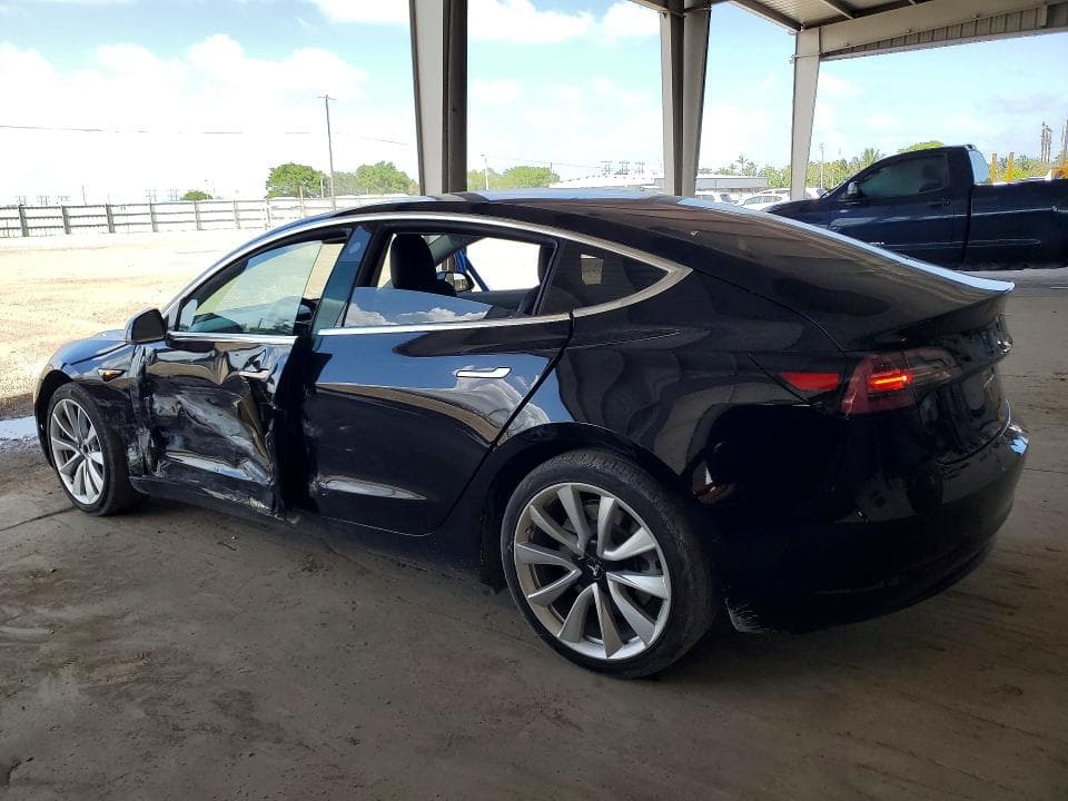 2018 TESLA MODEL 3 2