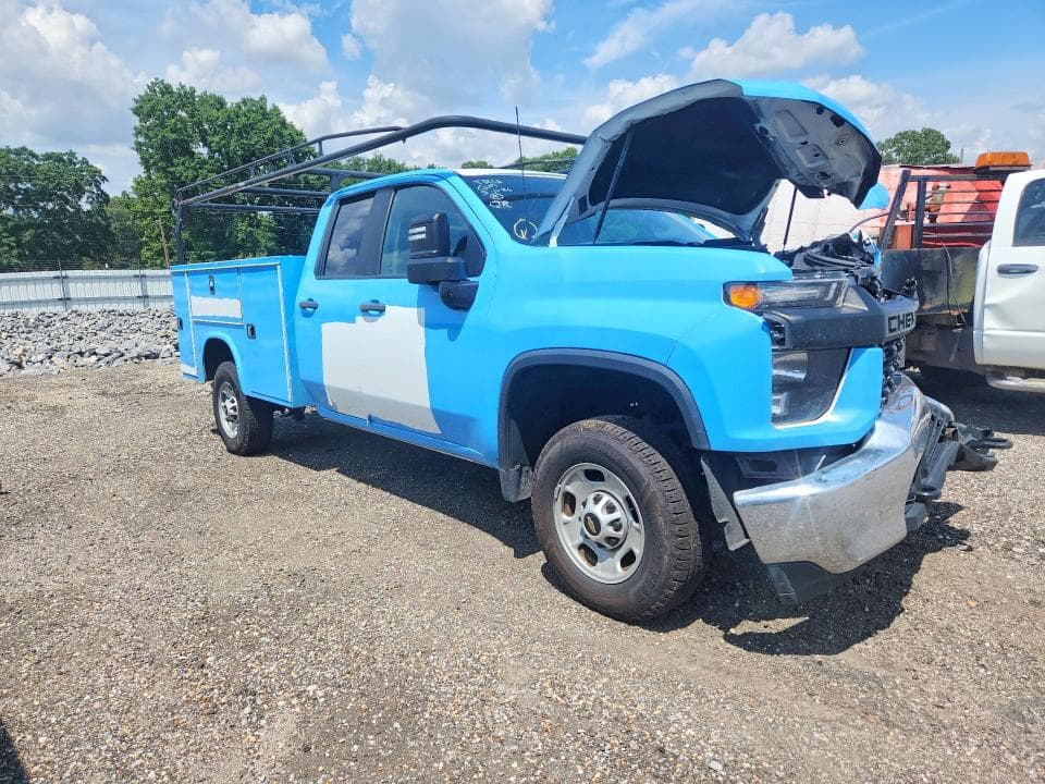 2023 CHEVROLET SILVERADO C2500 HEAVY DUTY 4