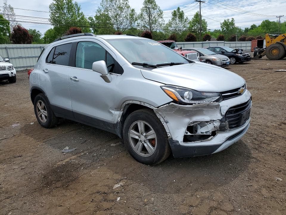 2017 CHEVROLET TRAX 1LT 4