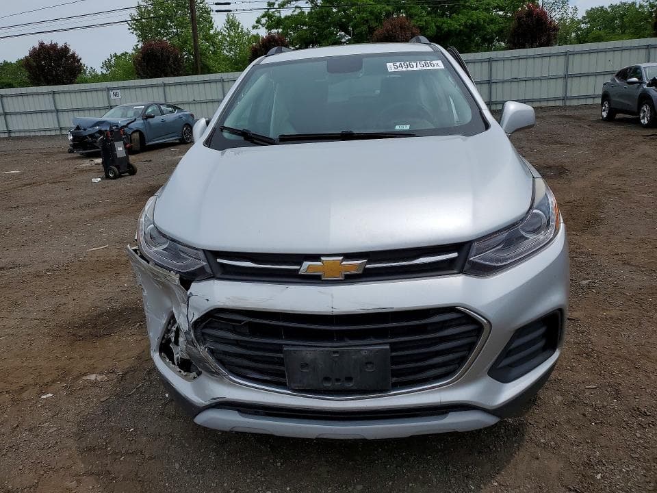 2017 CHEVROLET TRAX 1LT 5