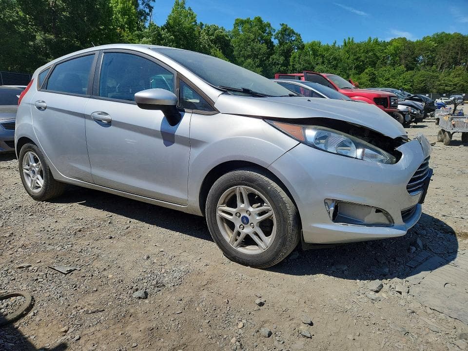 2019 FORD FIESTA SE 4