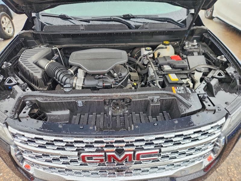 2023 GMC ACADIA DENALI 12