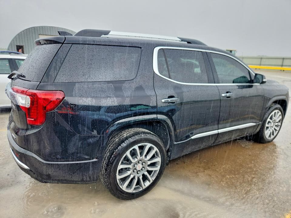 2023 GMC ACADIA DENALI 3