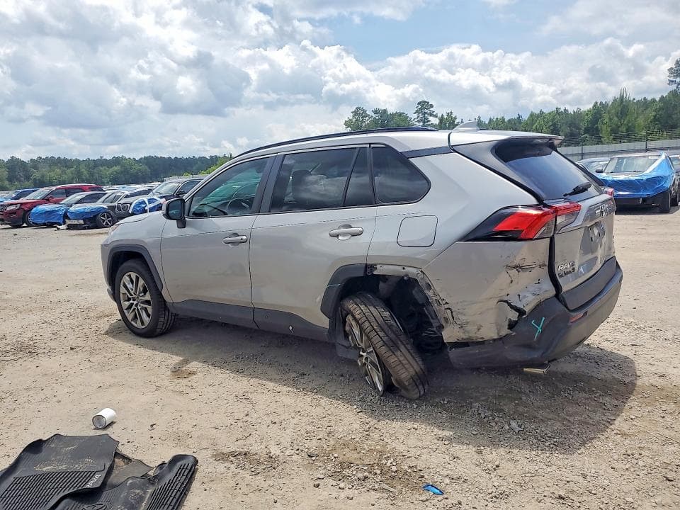 2021 TOYOTA RAV4 XLE PREMIUM 2