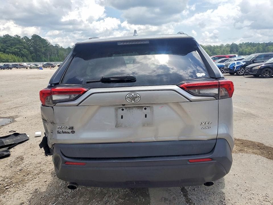 2021 TOYOTA RAV4 XLE PREMIUM 6