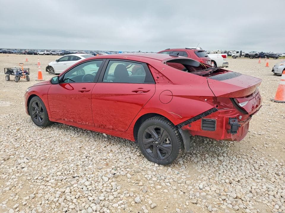 2021 HYUNDAI ELANTRA SEL 3