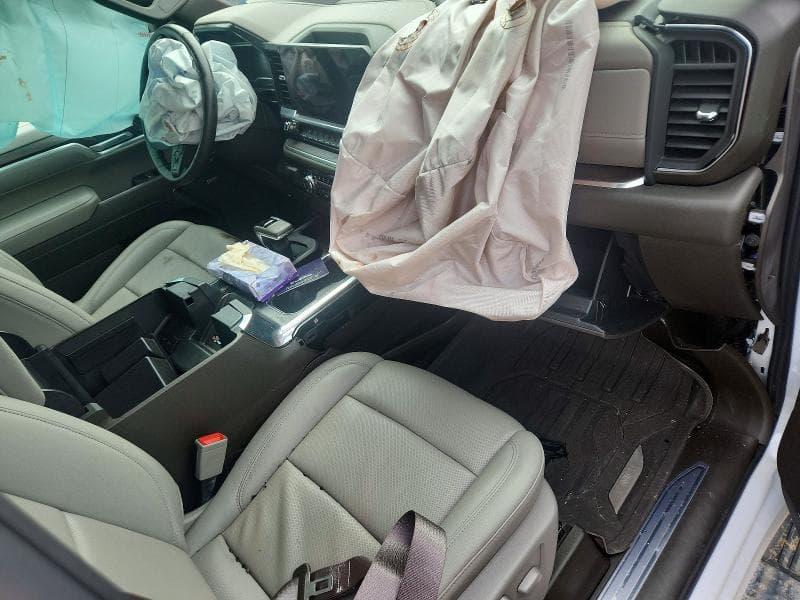 2025 GMC SIERRA K1500 SLT 8