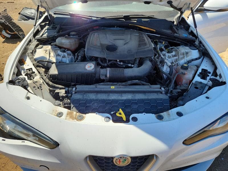 2019 ALFA ROMEO GIULIA 11