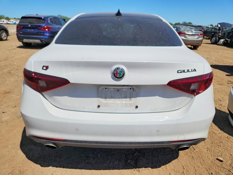 2019 ALFA ROMEO GIULIA 6