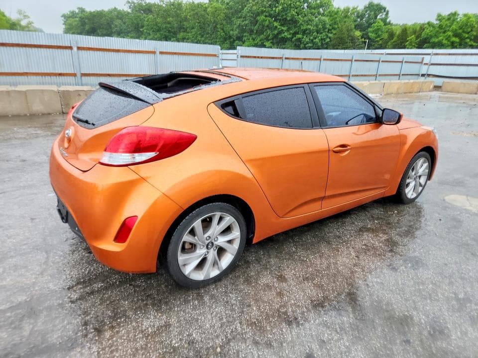 2016 HYUNDAI VELOSTER BASE 3