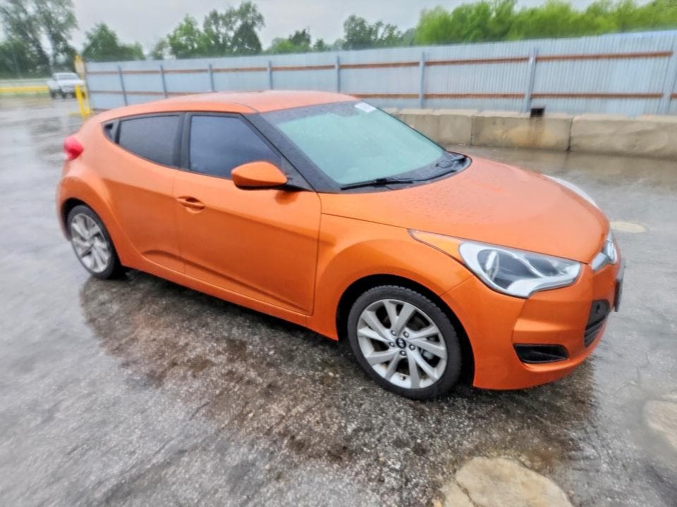 2016 HYUNDAI VELOSTER BASE 4