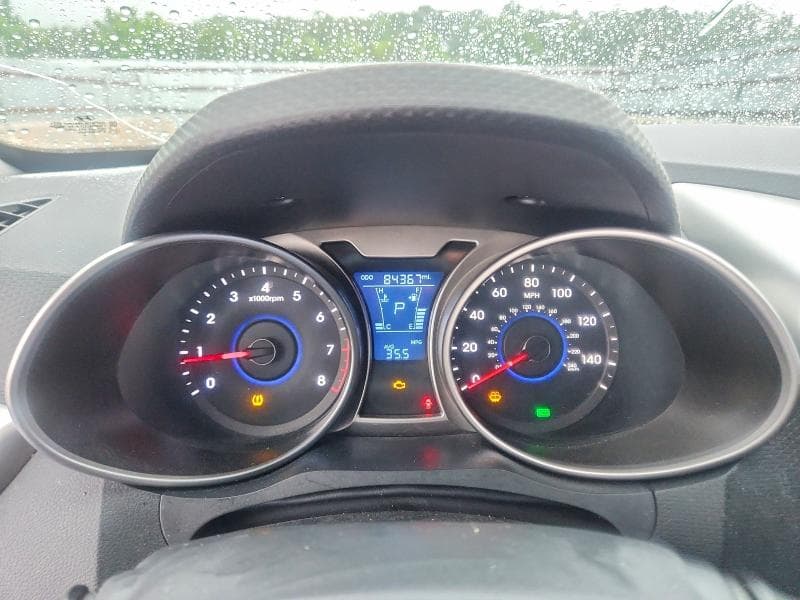 2016 HYUNDAI VELOSTER BASE 9