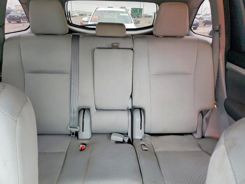 2017 TOYOTA HIGHLANDER LE 10