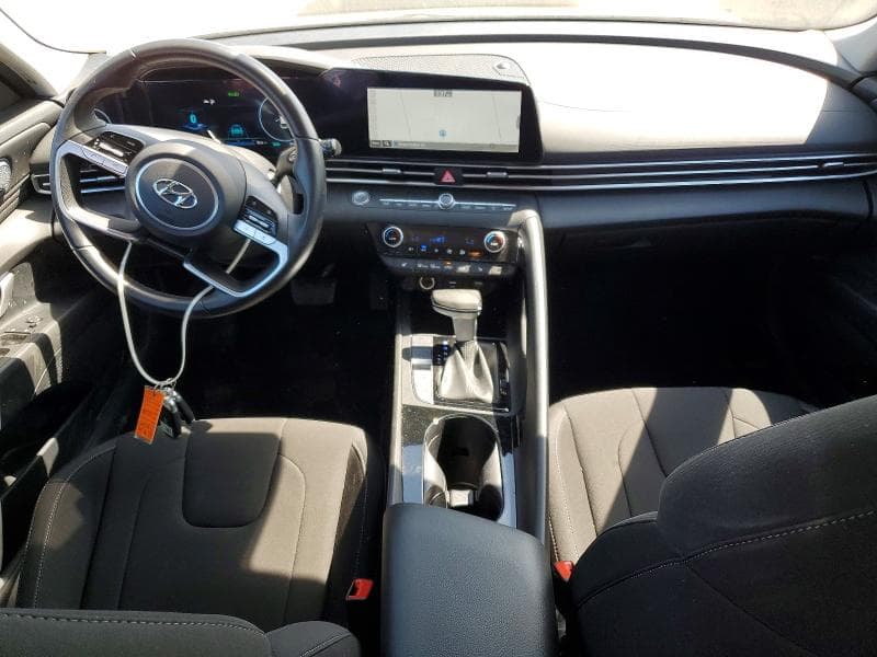 2023 HYUNDAI ELANTRA SEL 8