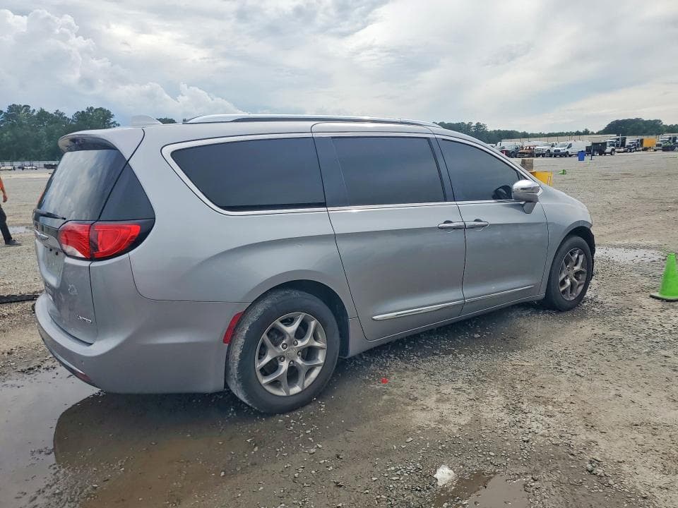 2018 CHRYSLER PACIFICA 3