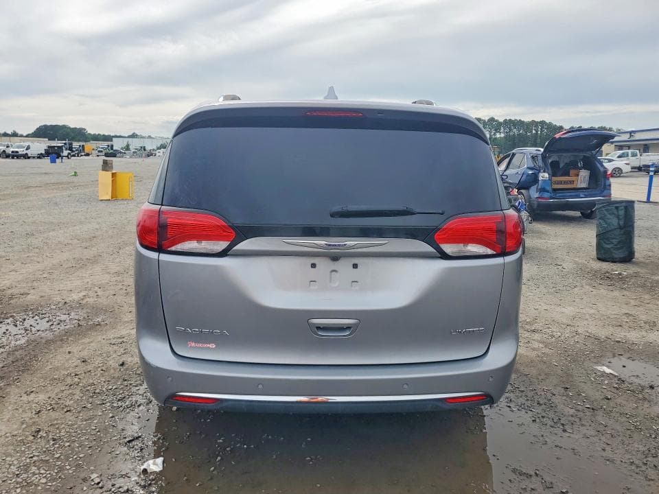 2018 CHRYSLER PACIFICA 6