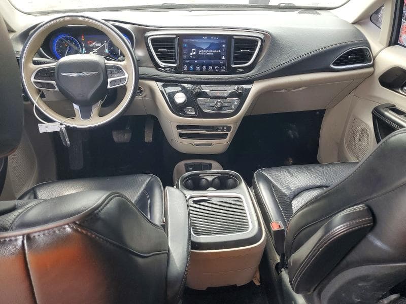 2018 CHRYSLER PACIFICA 8