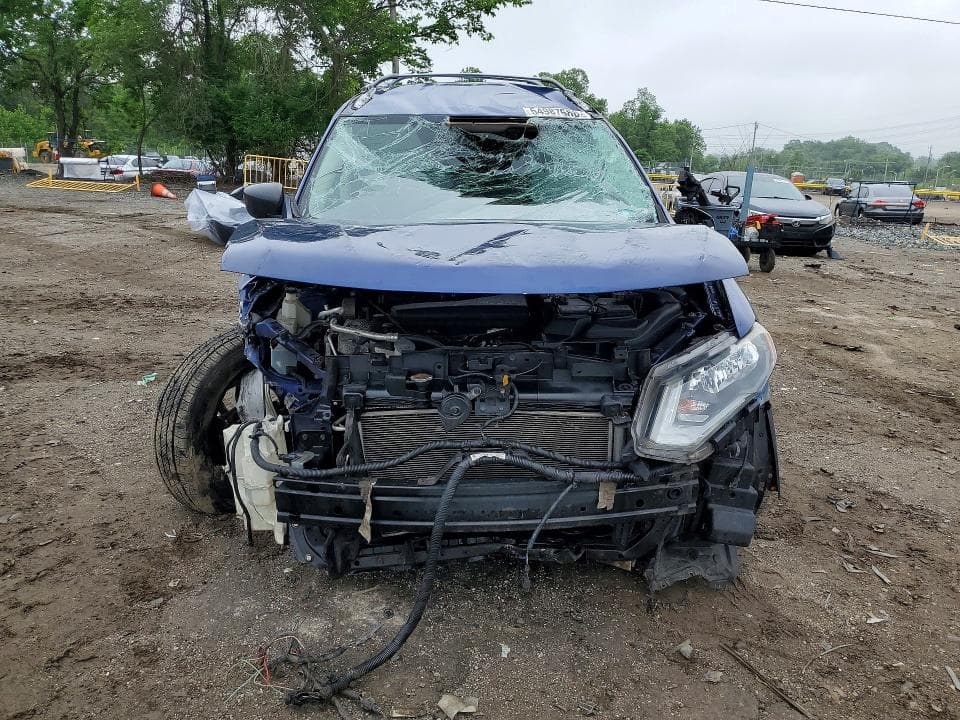 2017 NISSAN ROGUE SV 5