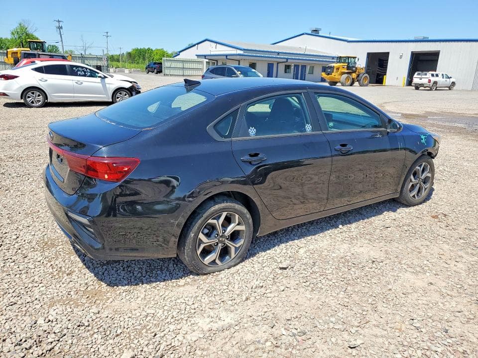 2021 KIA FORTE LXS 3