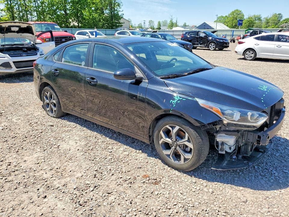 2021 KIA FORTE LXS 4